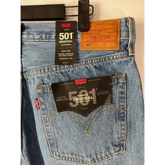 NWT Levi's 501 High-rise Straight women's Distressed button fly jeans Size 31/30 - Picture 6 of 11